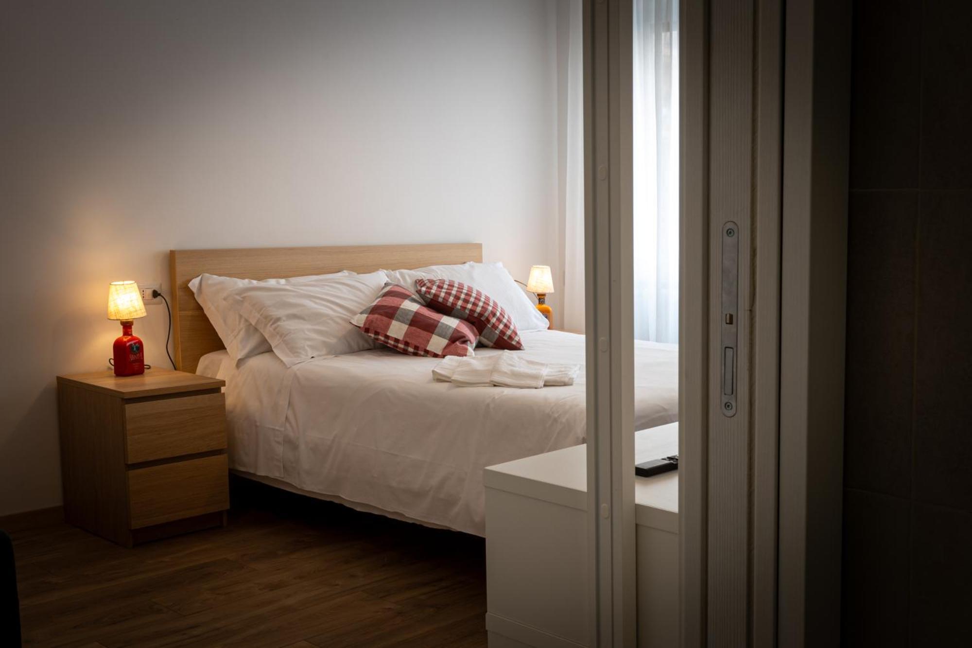 433 Rooms Roma エクステリア 写真